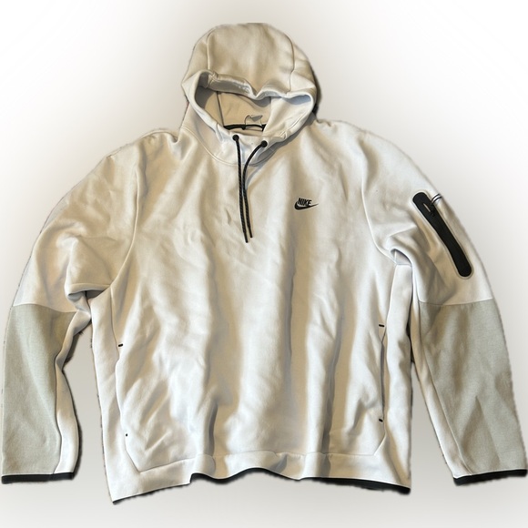 Nike white sportswear tech Hoodie with Black Drawstrings - Picture 1 of 5